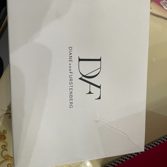 Diane von Furstenberg Gray Python Heel Size 8 - Picture 6 of 11